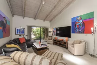 Photo #5: 6555926 Listing