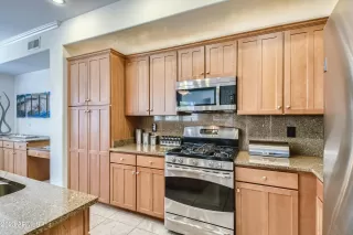 Photo #3: 6555933 Listing