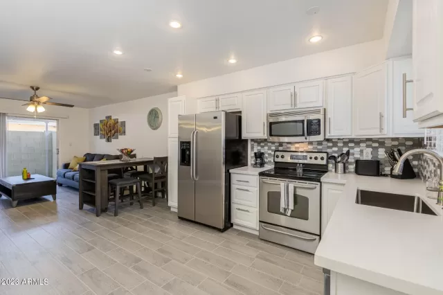 MLS: 6556125 Condo For Sale