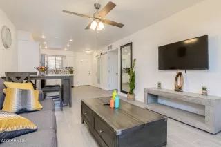 Photo #4: 6556125 Listing