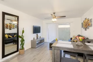 Photo #6: 6556125 Listing