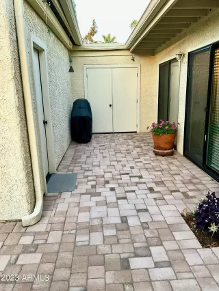 Photo #6: 6556416 Listing