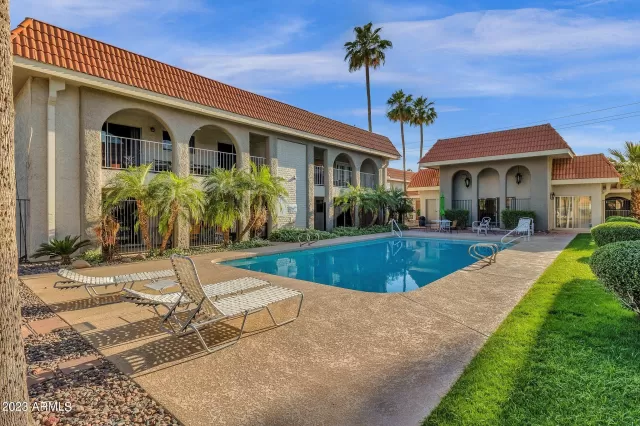 MLS: 6556454 Condo For Sale