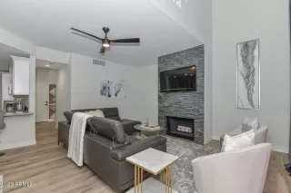Photo #4: 6556627 Listing