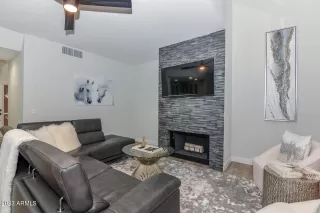 Photo #6: 6556627 Listing