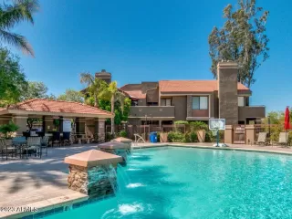 Photo #2: 6556942 Listing 