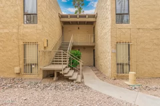 Photo #3: 6557117 Listing