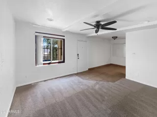 Photo #6: 6557146 Listing