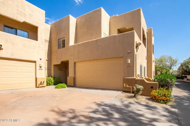 MLS: 6558075 Condo For Sale