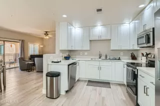 Photo #5: 6558419 Listing 
