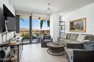 Photo #6: 6558461 Listing