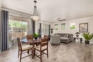 Photo #6: 6558683 Listing