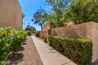 Photo #4: 6558749 Listing