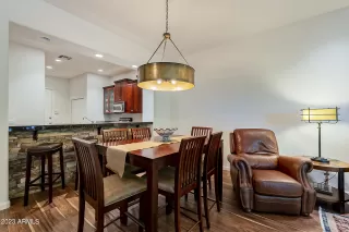 Photo #5: 6558772 Listing 