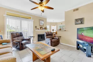 Photo #5: 6559184 Listing
