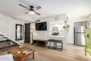 Photo #3: 6559225 Listing 