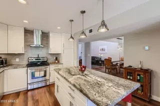 Photo #6: 6559491 Listing 