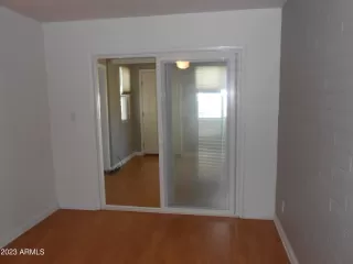 Photo #4: 6559607 Listing