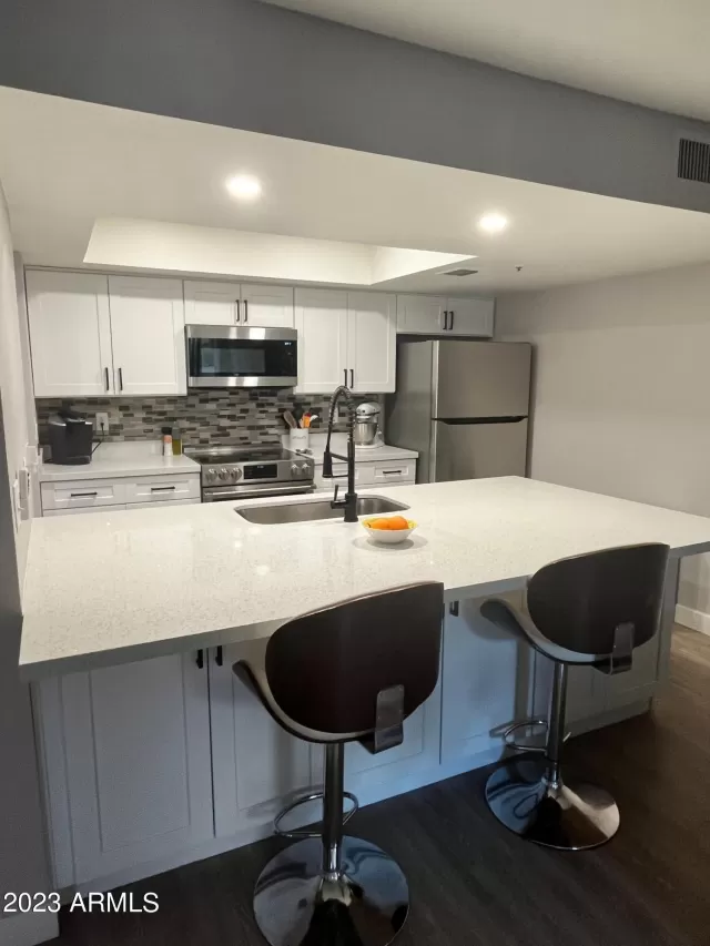 MLS: 6559831 Condo For Sale