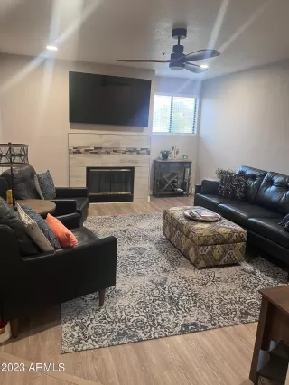 Photo #4: 6559831 Listing