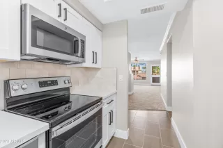 Photo #1: 6559840 Listing