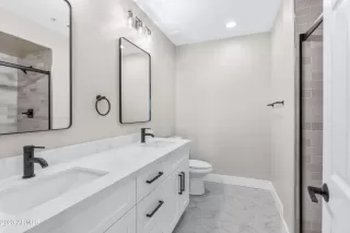 Photo #5: 6559840 Listing