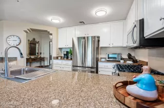 Photo #6: 6559842 Listing 
