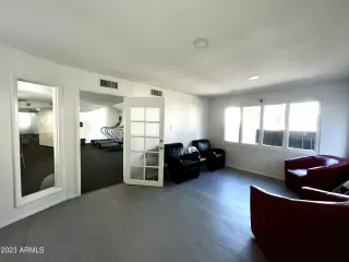 Photo #5: 6560446 Listing 