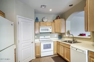 Photo #6: 6560467 Listing