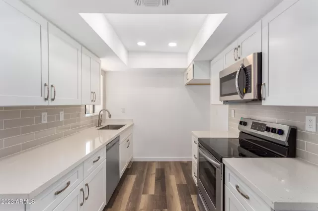 MLS: 6560469 Condo For Sale