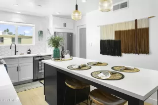 Photo #6: 6560573 Listing