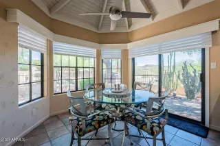 Photo #5: 6560637 Listing