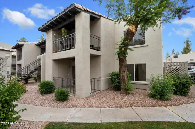 MLS: 6560758 Condo For Sale