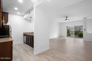 Photo #5: 6560758 Listing