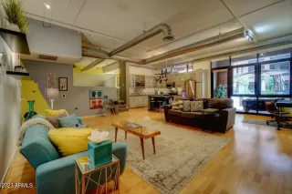 Photo #3: 6560903 Listing 