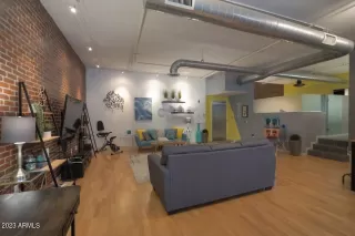 Photo #5: 6560903 Listing 