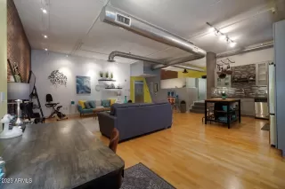 Photo #6: 6560903 Listing 