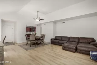 Photo #5: 6561024 Listing 