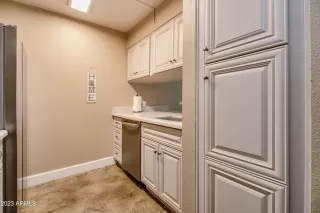 Photo #1: 6561147 Listing