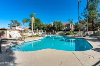 Photo #4: 6561178 Listing 