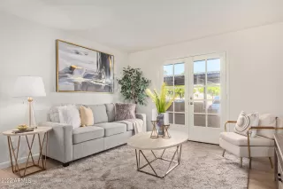 Photo #3: 6561213 Listing