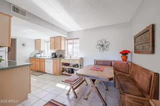 Photo #4: 6561290 Listing