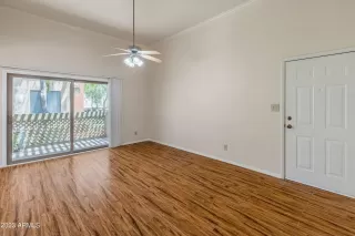 Photo #2: 6561338 Listing 