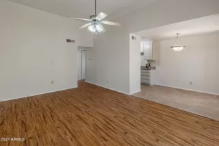 Photo #4: 6561338 Listing 