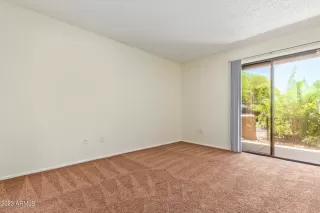 Photo #6: 6561467 Listing