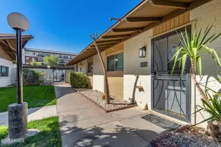 Photo #2: 6561482 Listing 