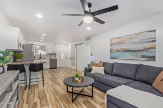 Photo #4: 6561482 Listing 