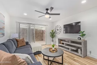 Photo #5: 6561482 Listing 