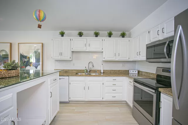 MLS: 6561587 Condo For Sale