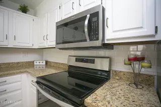 Photo #5: 6561587 Listing 